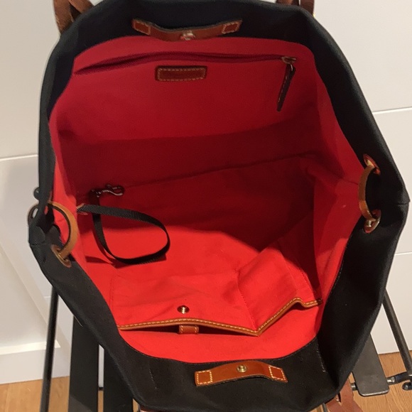 Dooney & Bourke blk tote - Picture 6 of 15